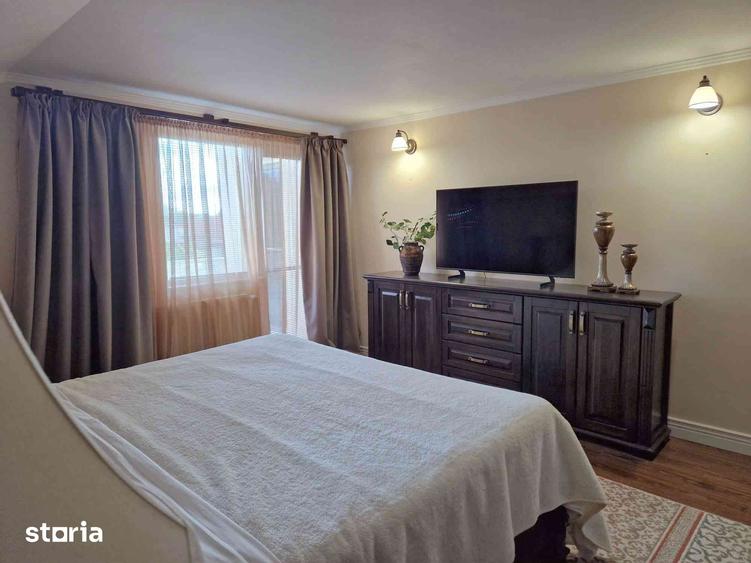 Casă cu 5 camere cu Teren 500 Mp în Sântandrei