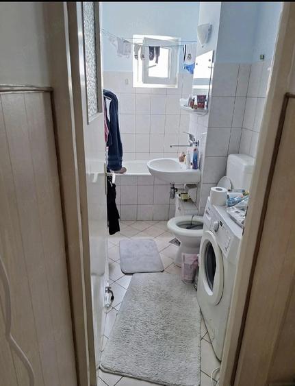 Apartament cu 2 camere semidecomandat în Gara Mare
