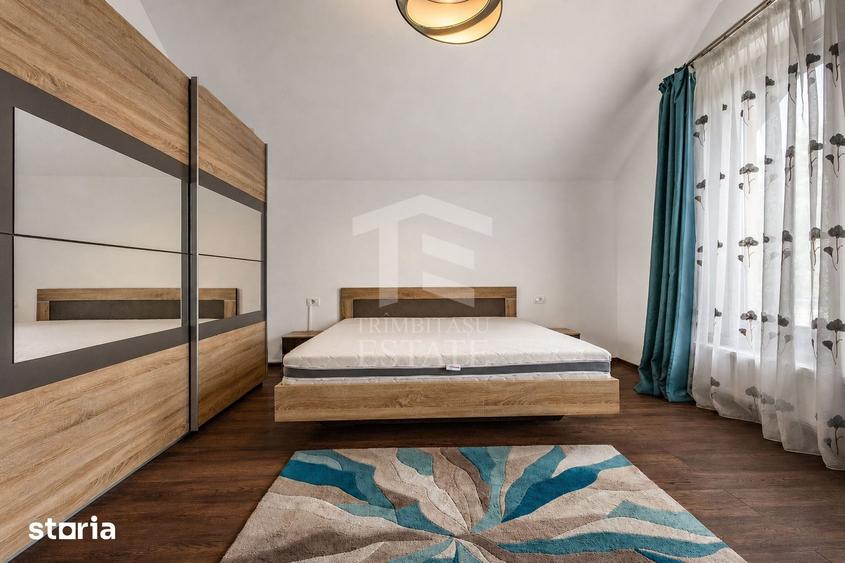 Casă cu 5 camere cu Teren 2390 Mp în Săcălaz