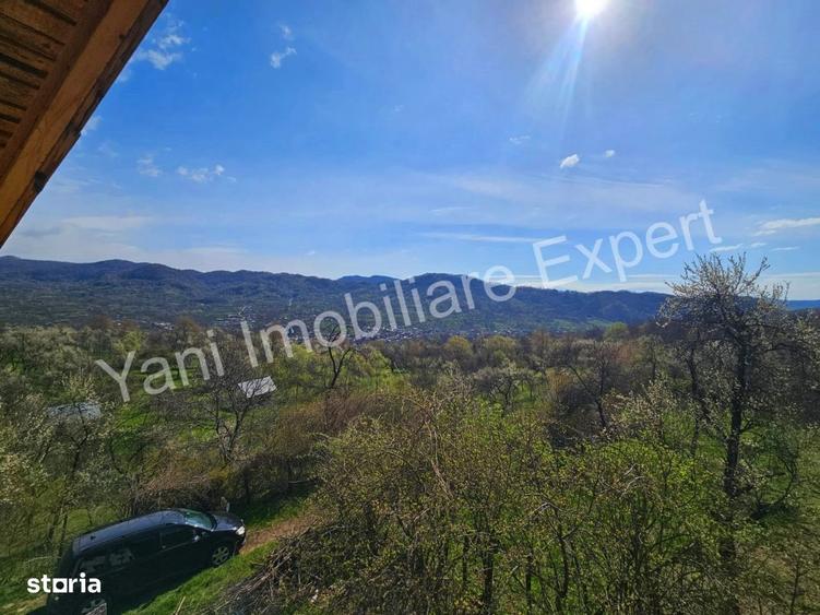 Casă cu 4 camere în Corbșori