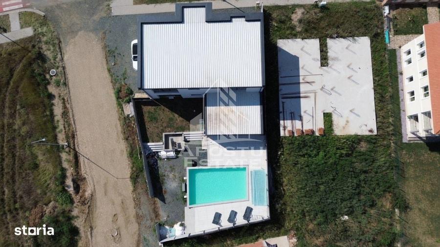 Casă cu 4 camere decomandat în Giarmata