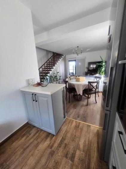 Casă cu 4 camere cu Teren 260 Mp în Berceni