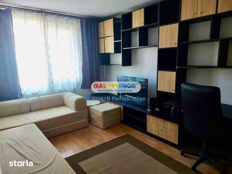Apartament cu 3 camere semidecomandat în Crângași