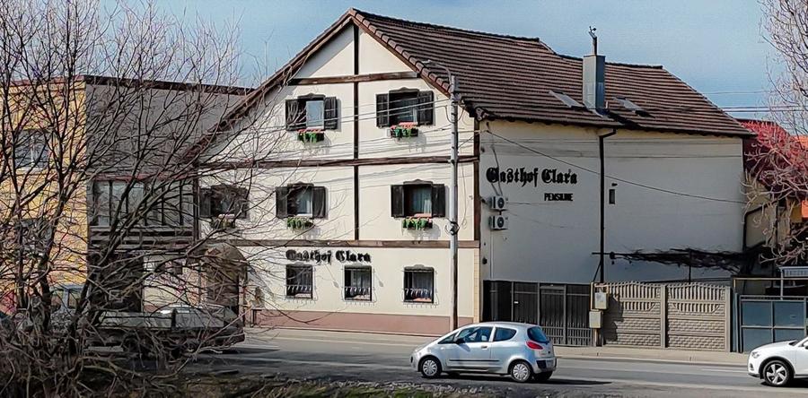 Hotel / Pensiune cu 10 camere de vânzare - afacere la cheie - 1