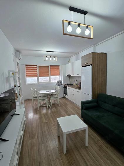 Apartament cu 2 camere semidecomandat în Militari