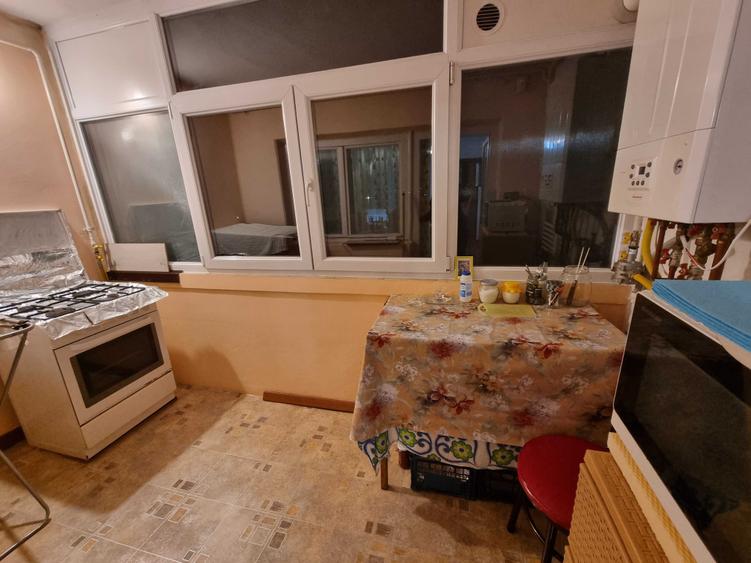Apartament cu 3 camere decomandat în Nord
