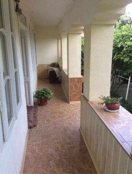 Casă cu 4 camere în Jariștea
