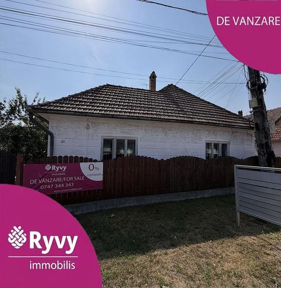 Casă individuală cu 4 camere cu Canalizare în Central