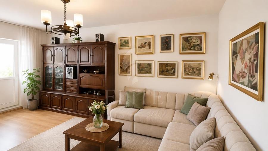 Apartament cu 4 camere decomandat în Zorilor