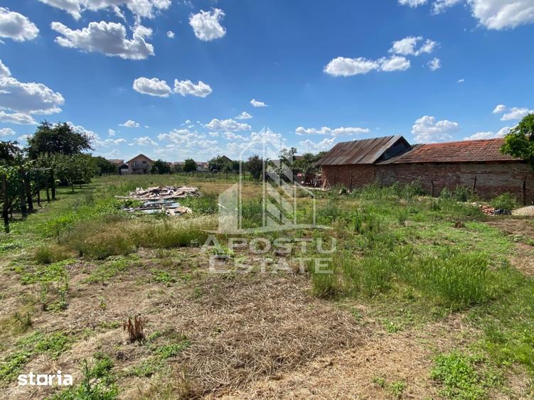 Casă cu 5 camere cu Teren 1330 Mp în Urseni