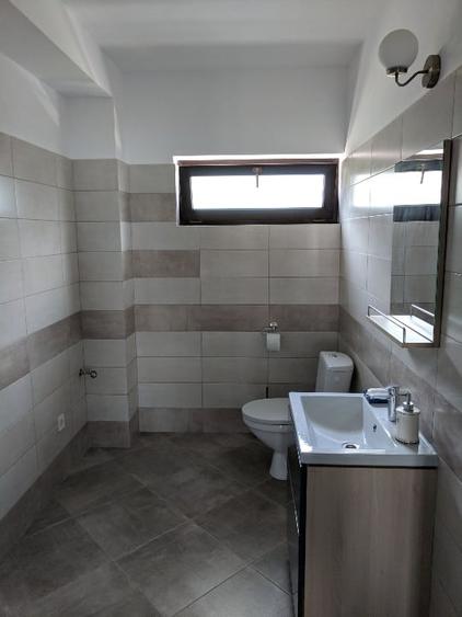 Duplex cu 4 camere cu Teren 150 Mp în Bucium
