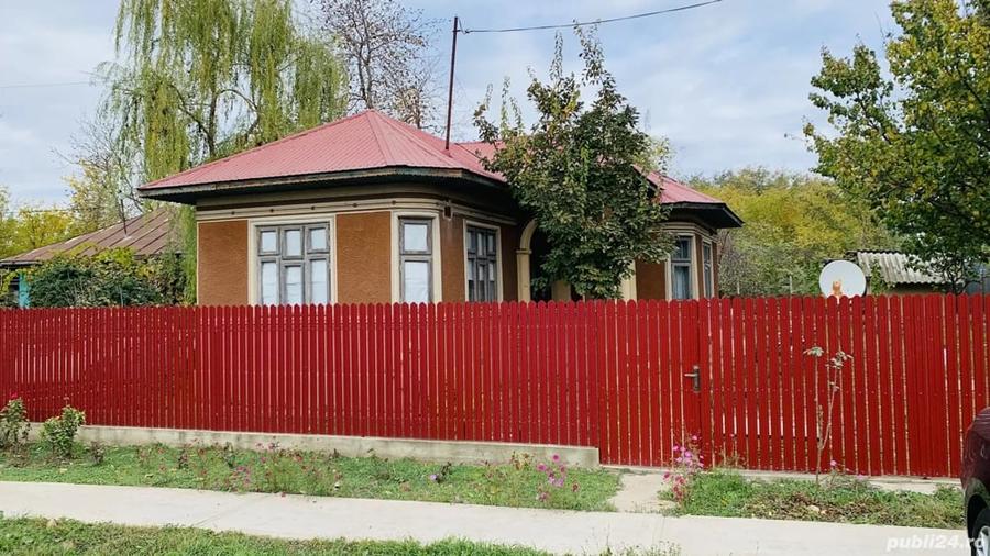 Casă cu 4 camere cu Teren 1500 Mp în Mihai Viteazu