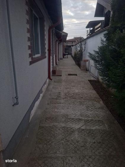 Casă cu 4 camere în Fundeni