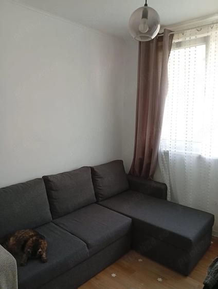 Apartament cu 4 camere semidecomandat în Drumul Taberei