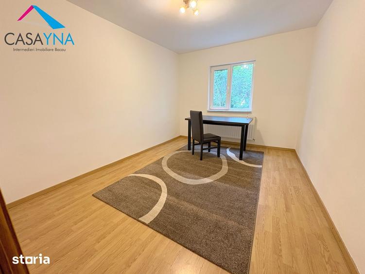 Casă cu 5 camere cu Teren 378 Mp în Șerbănești