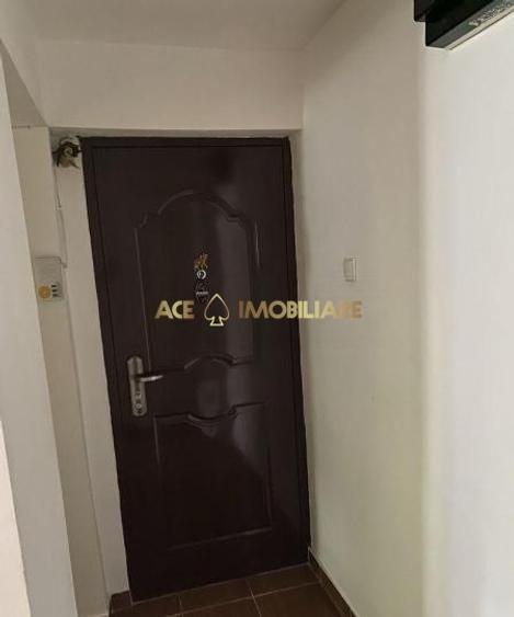 Apartament cu 2 camere decomandat, mobilat în Tei