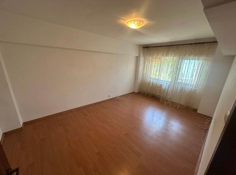 Apartament 2 camere decomandat - Tomis II - 125.000 euro(Cod E6) - 2