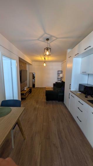 Apartament cu 2 camere semidecomandat în Dâmbul Rotund