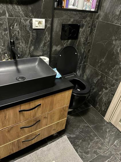 Apartament cu 3 camere decomandat în Rahova