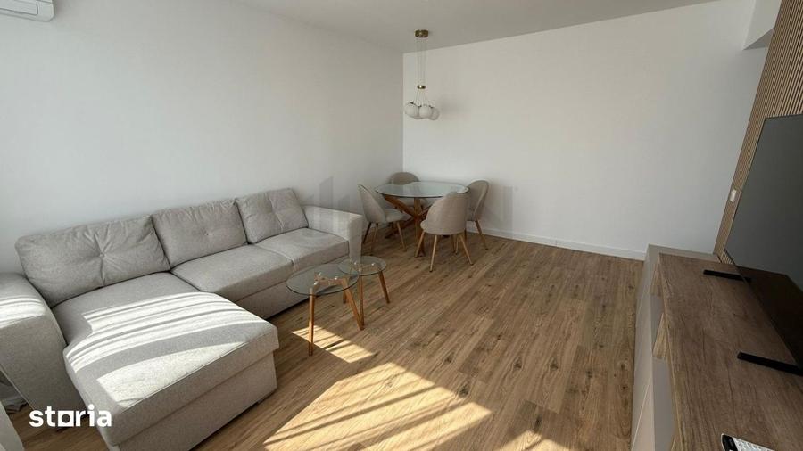 Apartament cu 3 camere decomandat, mobilat în Tineretului