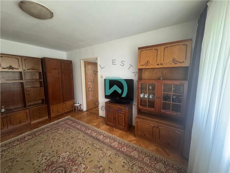 Apartament cu 2 camere semidecomandat în Centrul Civic