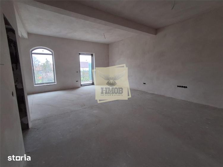 Casă cu 5 camere cu Teren 482 Mp în Șura Mică