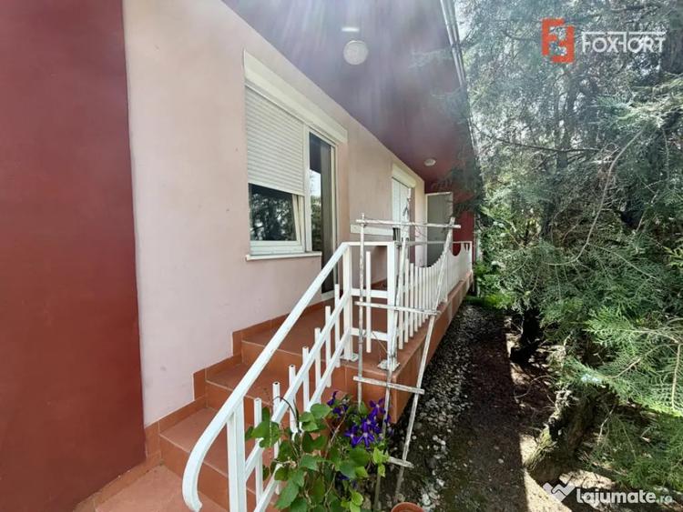 Apartament cu 2 camere decomandat în Dumbrăvița