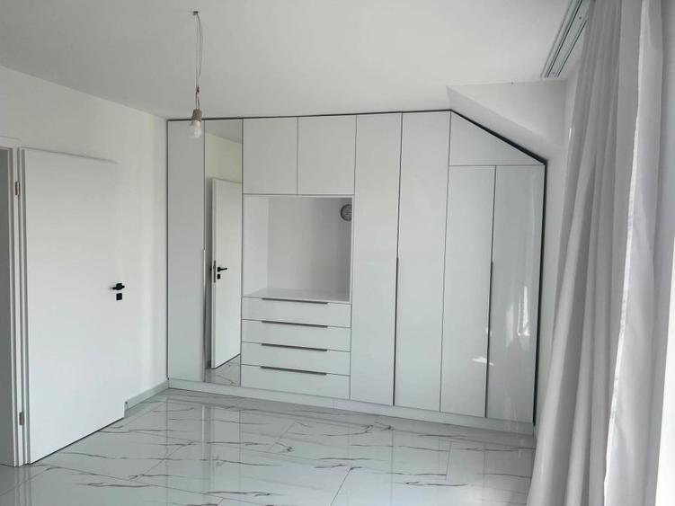 Duplex cu 3 camere cu Canalizare în Moșnița Nouă