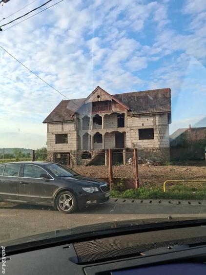 Casă cu 6 camere cu Teren 1800 Mp în Suplacu de Barcău