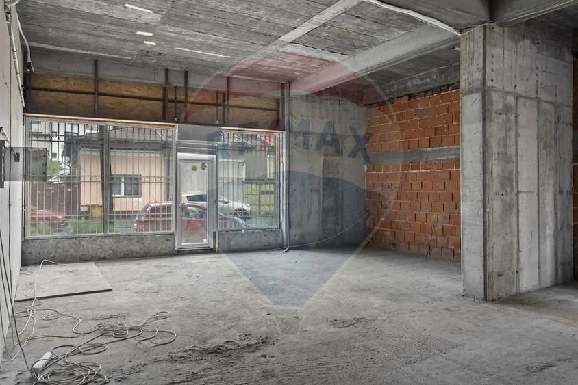 Spațiu comercial, de 140.3 mp, în Centrul Civic