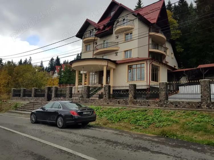 Spațiu comercial, de 1,000 mp, în Predeal