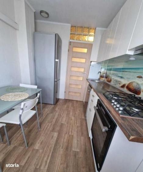 Apartament cu 3 camere decomandat în Virtuții