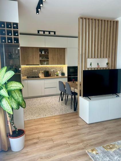 Duplex cu 4 camere cu Canalizare în Central