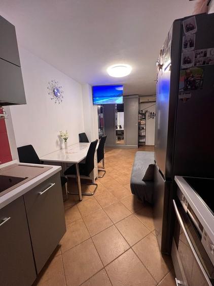 Apartament cu 2 camere decomandat, mobilat în Soarelui