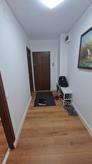 Apartament cu 2 camere semidecomandat în Rahova