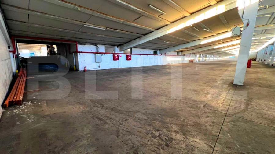 Spațiu comercial, de 4,200 mp, în Central