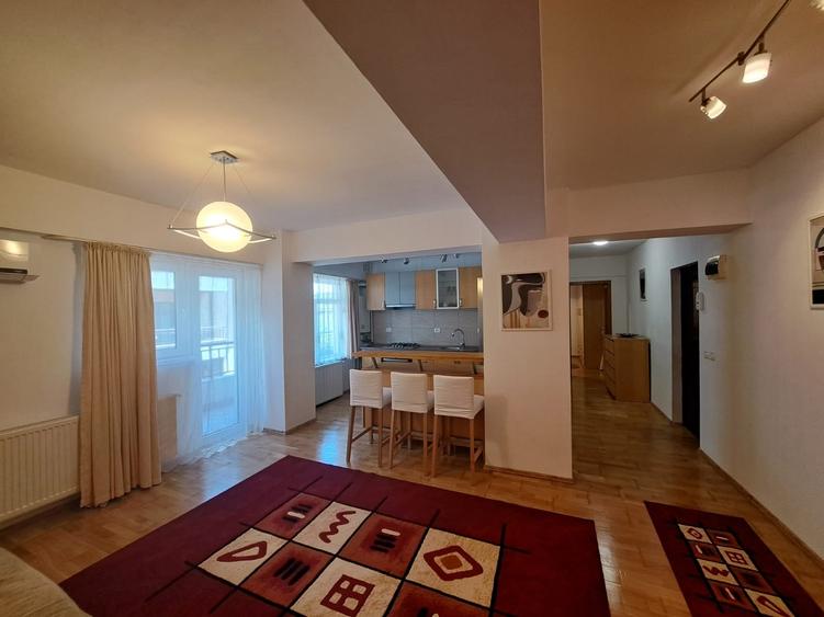 Apartament cu 2 camere decomandat în Mogoșoaia