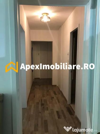 Apartament cu 2 camere decomandat în Câmpia Libertății