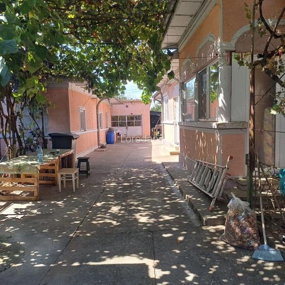 Vand casa in Sabareni