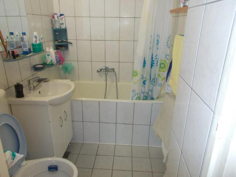 Apartament cu 2 camere semidecomandat în Astra