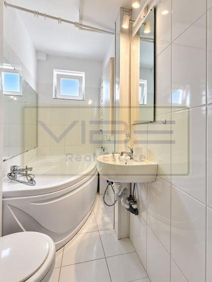Apartament cu 2 camere nedecomandat, mobilat în Piața Unirii