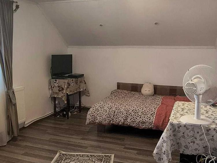 Casă individuală cu 3 camere cu Teren 10500 Mp în Tișăuți