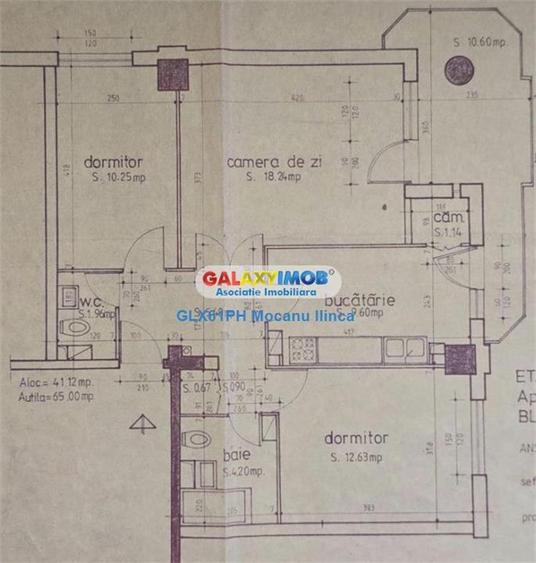 Apartament cu 3 camere decomandat în Republicii