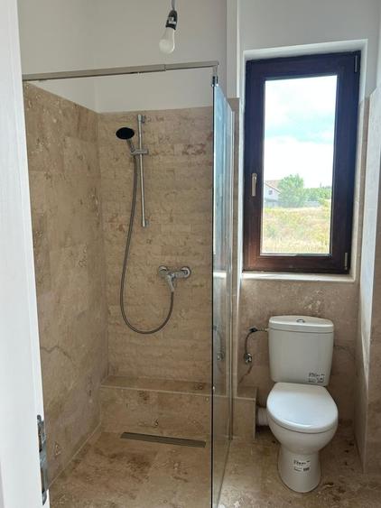 Casă cu 4 camere cu Teren 301 Mp în Corbeanca