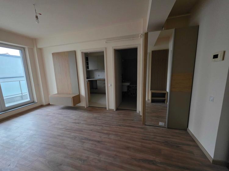 Apartament cu 2 camere nedecomandat în Între Lacuri