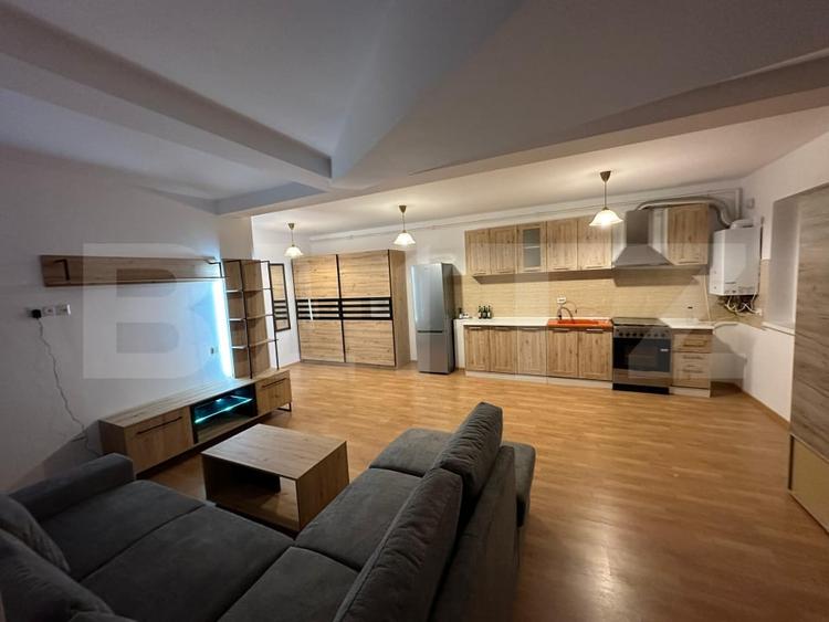 Apartament cu 2 camere, mobilat în Sânpetru