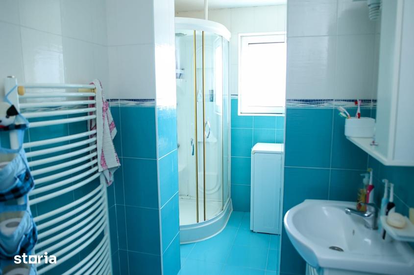 Apartament cu 4 camere semidecomandat în Central