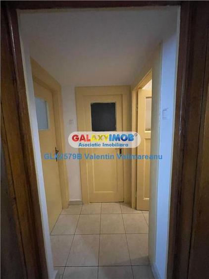 Apartament cu 2 camere decomandat, mobilat în Romană