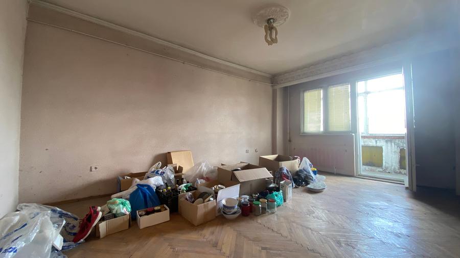 Apartament cu 3 camere decomandat în Găvana