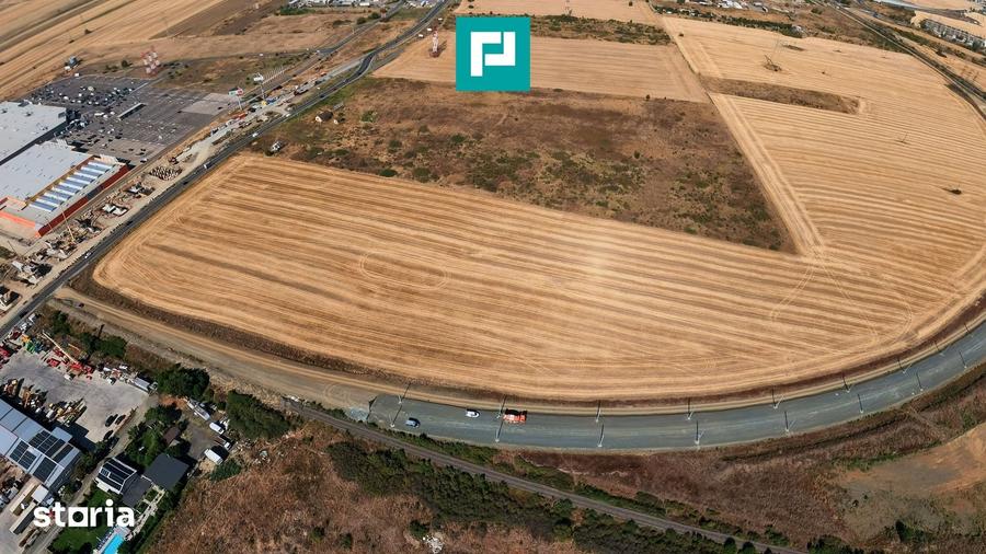 Teren de 6100 mp, în Central